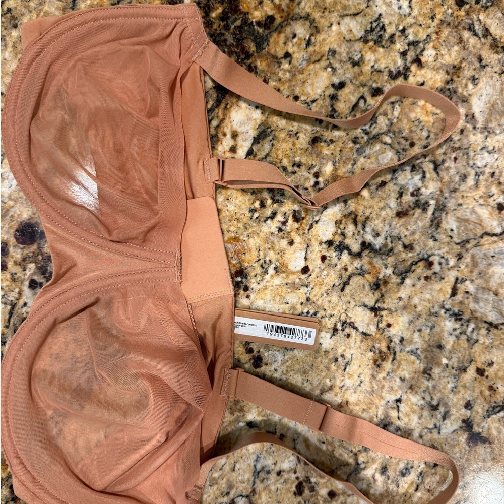 SKIMS Sheer Nude Underwire Bra